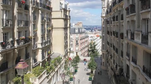 La demande locative est très forte à Paris, et un chasseur immobilier vous permettra de trouver le bien idéal pour un investissement. © ArTo - Adobe Stock