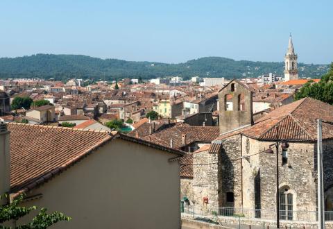 Draguignan et Lorgues restent des secteurs très prisés. © Celli07 - Adobe Stock