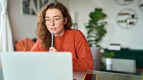 Trouver un logement étudiant n'est pas toujours une mince affaire, mieux vaut commencer vos recherches le plus tôt possible. © insta_photos - Adobe Stock