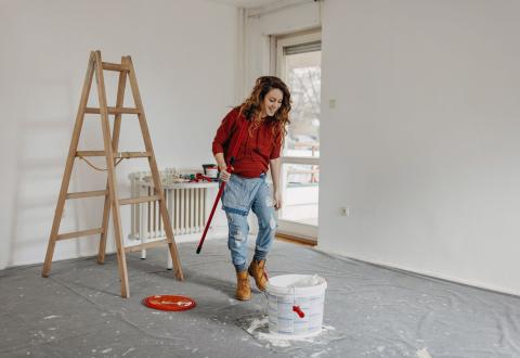 Le prêt travaux peut financer différents types de projets dans votre maison. © supersizer - Getty Images