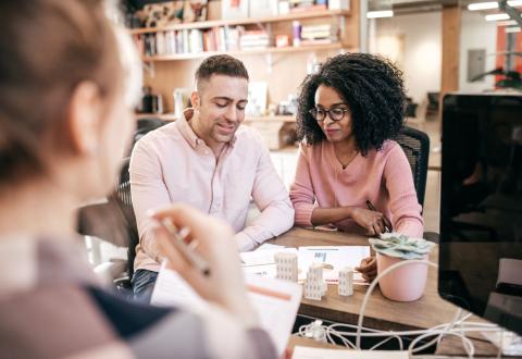 Localisation, maîtrise des risques, financement… la réussite d’un investissement immobilier dépend de plusieurs éléments. © kate_sept2004 – Getty Images