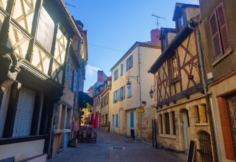 A Montluçon, il est possible d’acheter plus de 100 m² avec moins de 100 000 euros. © JackF - Getty Images