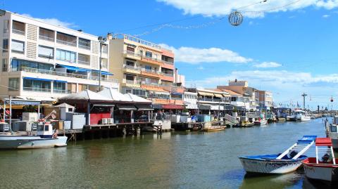 Palavas-les-Flots est l'une des stations balnéaires du Languedoc qui demeurent des valeurs sûres. © PictureReflex - Getty images