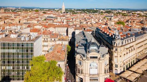 Le centre-ville historique de Montpellier est prisé aussi bien des étudiants que des jeunes actifs. © saiko3p - Getty images