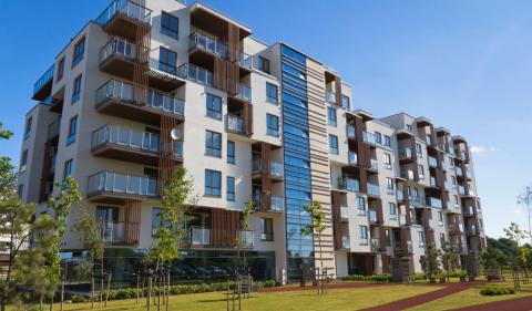 MaPrimeRénov' Copropriété est accessibles aux logements collectifs sous certaines conditions. © ewg3D - Getty images