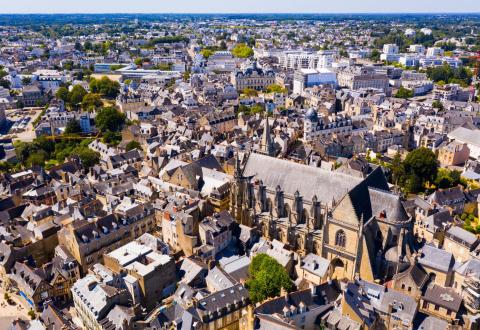 Rennes dispose de nombreux espaces verts, répartis sur l’ensemble de son territoire. © JackF - Getty Images