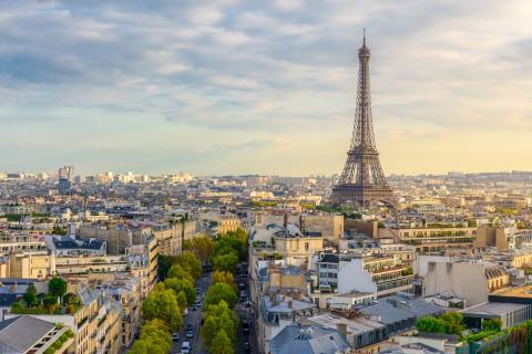 Les locations meublées touristiques peuvent représenter jusqu’à 20 % de l’offre locative globale dans certains arrondissements de la capitale. @ Getty Images