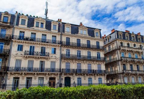 L’année 2025 est favorable aux porteurs de projets immobiliers. © boggy22 – Getty Images