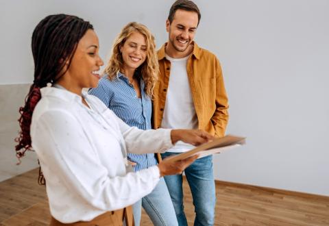 Les choses à savoir avant de louer sa maison entre particuliers. © Pekic – Getty Images