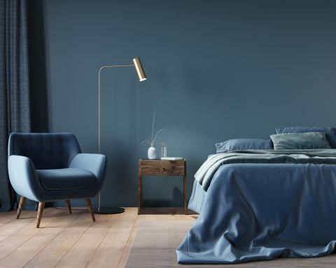 Le bleu nuit, couleur 2025 de la chambre à coucher