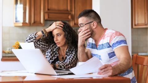 Un couple découvre, horrifié, le montant d'une facture sur son ordinateur