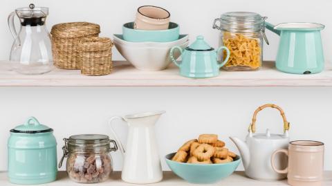 Faut-il adopter les rangements ouverts dans votre cuisine ?