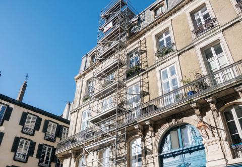 VIR : les travaux visant à rendre l’immeuble neuf ne sont pas concernés. © MarioGuti - Getty Images