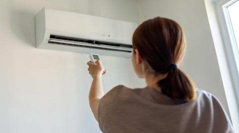 Installer une clim chez soi peut-il augmenter la taxe foncière ?