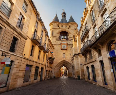Bordeaux quartier saint-paul grosse cloche