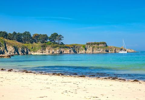 Belle-Île-en-Mer abrite l’une des plus belles plages du Morbihan. © Oliver Dralam – Getty Images