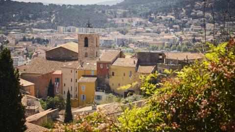 Vue sur la ville de Hyères, en France