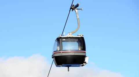Le téléphérique urbain d'Île-de-France relie Villeneuve-Saint-Georges à Créteil en 18 minutes.