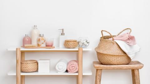 Voici comment optimiser les rangements dans une salle de bain.