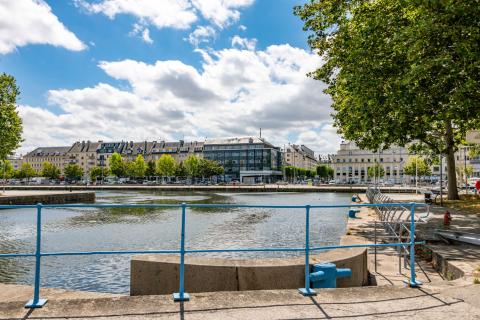 Caen quartier Maladrerie port de plaisance