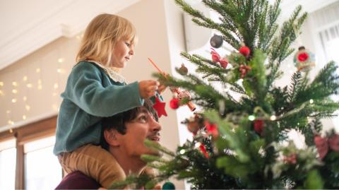 Les 7 styles de sapins les plus tendance pour Noël 2025