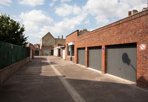 	Investir dans un garage, c’est entre 6 et 10 % de rendement. © kievith - Getty Images