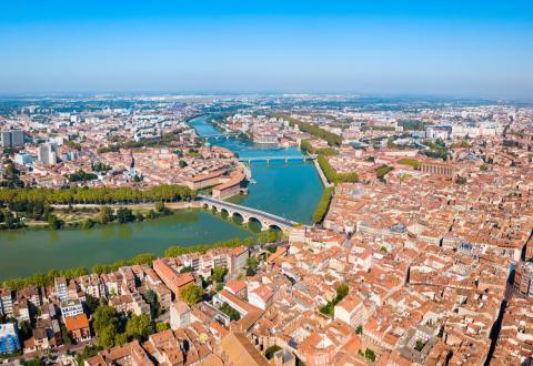 Toulouse fait partie des métropoles où le flux de nouvelles annonces progresse plus rapidement que le stock. © saiko3p – Getty Images