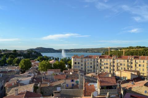 A Istres, la qualité de vie et les infrastructures contribuent à une demande locative régulière. © Getty Images