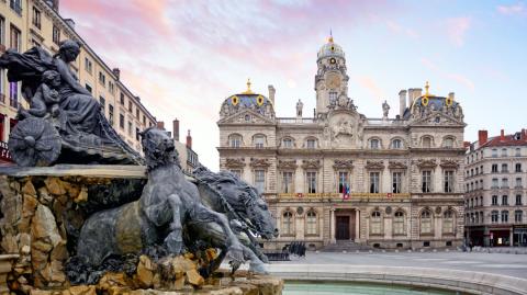 Avec Bordeaux, Lyon est la seule ville dans laquelle le pouvoir locatif des ménages a augmenté en 6 ans. © alxpin - Getty images