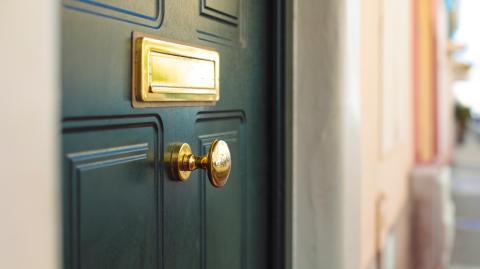 Comment rénover une porte d'entrée ?