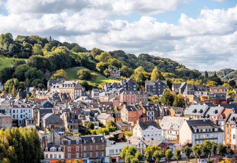 Environnement, proximité des commodités… quels facteurs influencent le prix d’un logement ? © RossHelen - Getty Images