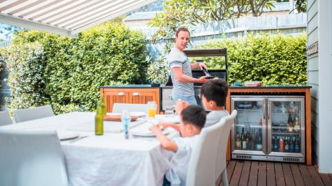 Cuisine extérieure : les 6 tendances 2026 à connaître avant l'été.