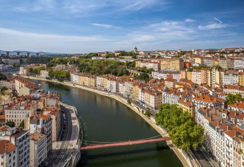 Hausse des prix et baisse des délais de vente : Lyon fait partie des villes les plus dynamiques de France. © yujie chen - Getty Images