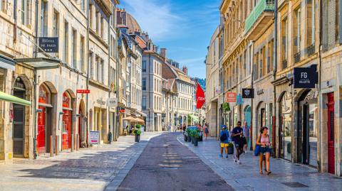 Besançon, 2e meilleure ville étudiante de France : voici pourquoi.