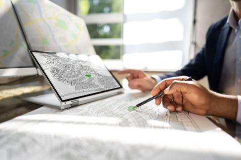 Pour ne pas passer à côté d'une opportunité, multipliez les sources d’informations. ©Getty Images