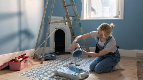Fond de pot de peinture : 6 façons de lui offrir une seconde vie.