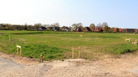 Vue sur un terrain à vendre en pleine campagne