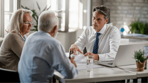 La procuration est utilisée pour se faire représenter par une personne de confiance dans le cadre d'une succession.