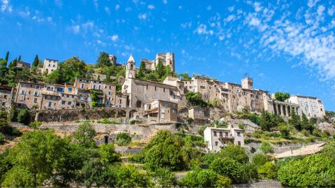 Montbrun-les-Bains, une pépite de la Drôme provençale.