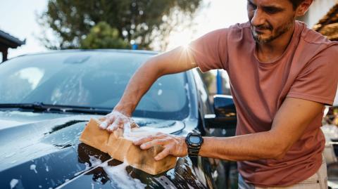 Sécheresse : 4 astuces pour réutiliser vos eaux grises à la maison.