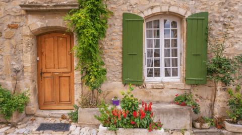 Vendre sa maison : étapes, prix, diagnostics et délais. © Cheryl Ramalho - Getty images