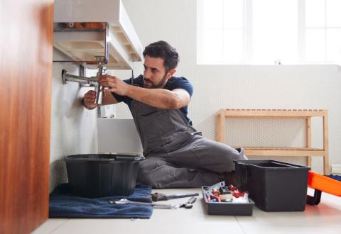 Certains travaux peuvent faciliter la vente d'un bien. © monkeybusinessimages - Getty Images