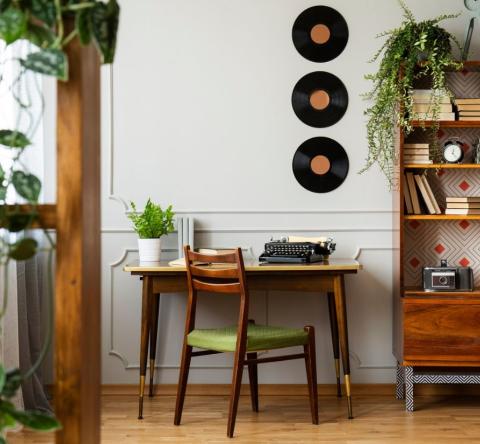 Le mobilier vintage, plus authentique, éco-responsable et économique que le neuf, est un choix de plus en plus prisé 
