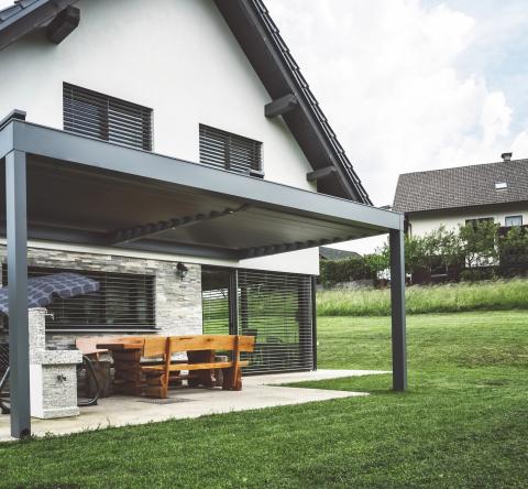 Les facteurs pour le prix d'une pergola bioclimatique