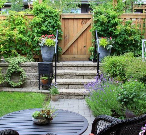 7 astuces pour agrandir visuellement votre jardin
