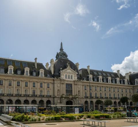 Rennes place de la République accessibilité transports