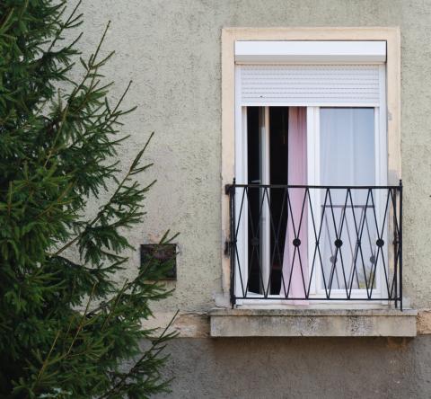 Pose volets roulants accord mairie