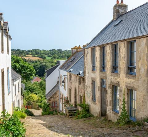 Pont-Croix est le premier village français labellisé « Best Tourism Village ».