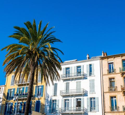 	À Hyères, les montants des loyers sont homogènes, contrairement aux prix de vente. © domimage – Getty Images
