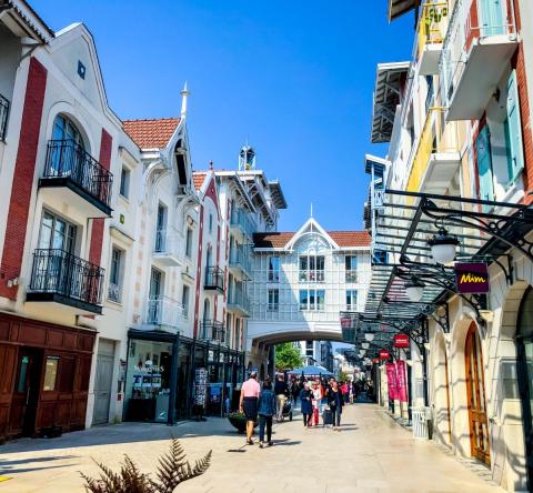 Bien que les prix y soient parmi les plus élevés du littoral, Arcachon un lieu de villégiature incomparable. ©Getty Images